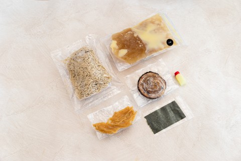 �Ⓚ���[�������̋@�w�k�[�h���c�A�[�Y�x���i�EAFURI���g