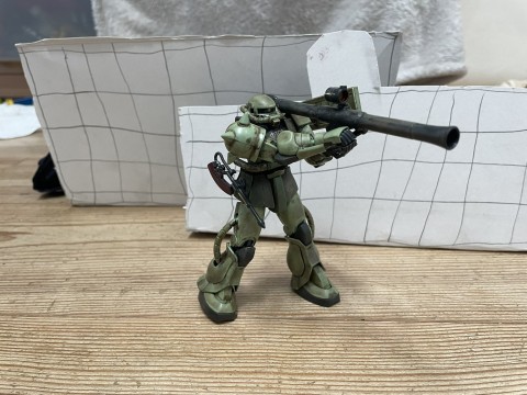 『カッコよく汚したザク』　制作／BB58氏の息子・ぷーすけ君 画像提供／BB58氏　（C）創通・サンライズ