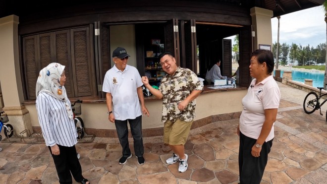 �A���^�b�`���u����MC�𖱂߂�w�Ђ炯�I�p���h���̔� �A���^�b�`���u��TV�x�i���T�Ηj ��9�F00�^�J���e���E�t�W�e���r�n�j