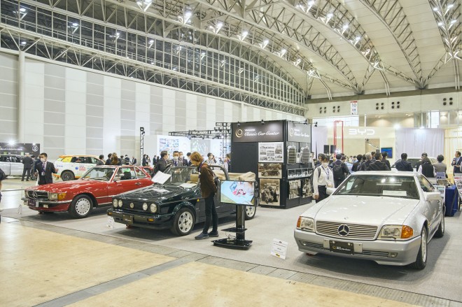 ���i�Z�N���V�b�N�J�[�Z���^�[�W���̗l�q�@�B�e�^���⑏