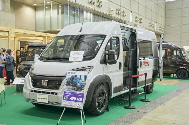 �z���C�g�n�E�X�wFIAT DUCATO�x�@�B�e�^���⑏