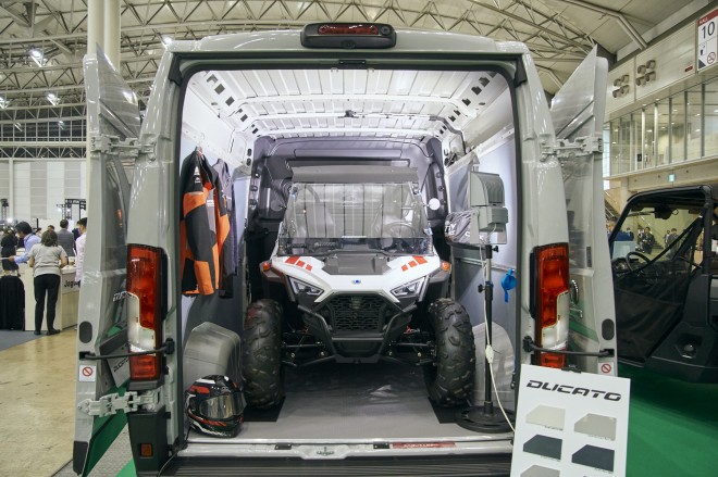 �z���C�g�n�E�X�wFIAT DUCATO�x�@�B�e�^���⑏