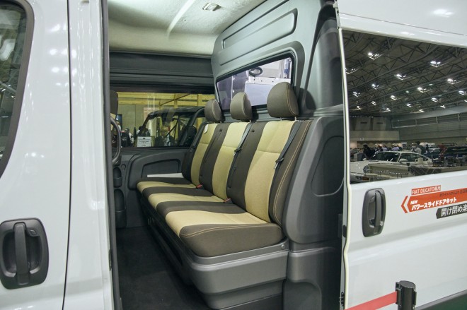 �z���C�g�n�E�X�wFIAT DUCATO�x�@�B�e�^���⑏