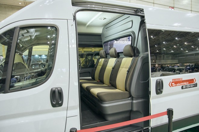 �z���C�g�n�E�X�wFIAT DUCATO�x�@�B�e�^���⑏