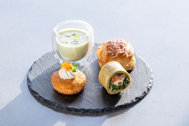 ��q�ʐ�G�N�Z���z�e�����}�wNatural green Afternoon tea�x 