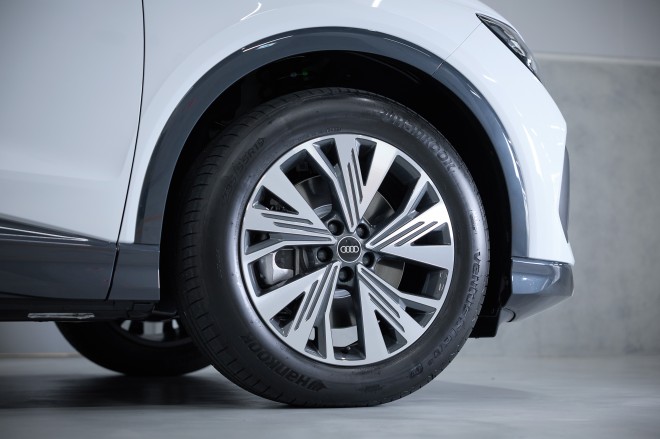 Audi�wQ4 e-tron�x