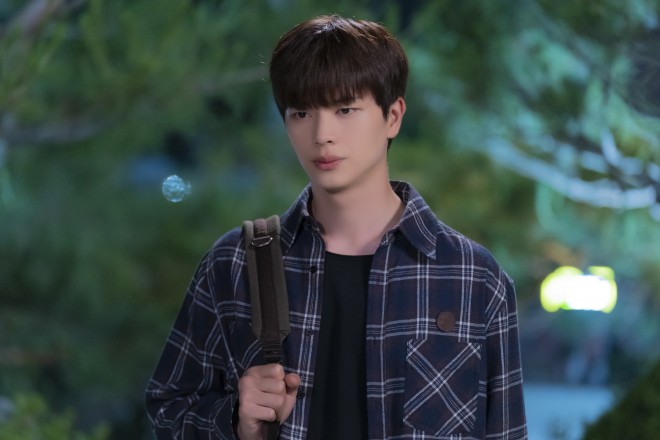 �w�S�[���f���X�v�[���x�iC�j2023 Disney and its related entities 