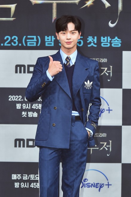 �w�S�[���f���X�v�[���x�iC�j2023 Disney and its related entities 