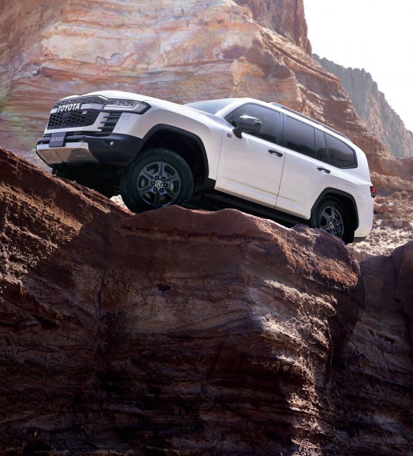 hN[U[ 300niGR SPORT^fB[[ԁj 2021