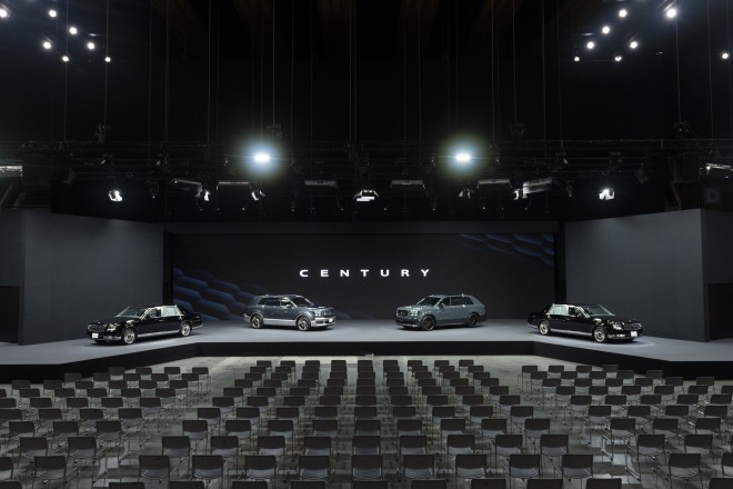 �Z���`�����[ ���[���h�v���~�A�̗l�q