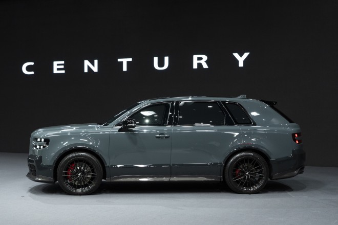 �Z���`�����[ ���[���h�v���~�A�̗l�q