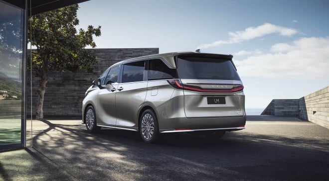 ���N�T�X�V�^�wLM�x