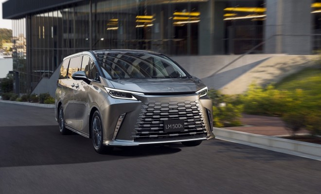 ���N�T�X�V�^�wLM�x