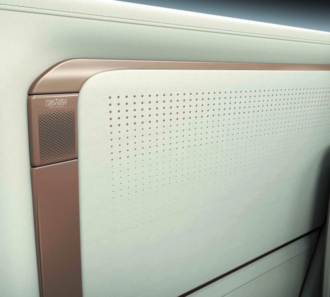 ���N�T�X�V�^�wLM�x