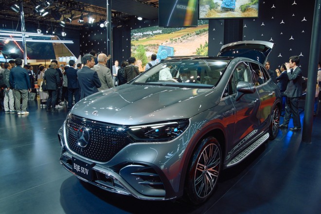 �����Z�f�X�E�x���c�wEQE 350 4MATIC SUV Launch Edition�x�@�B�e�^���⑏