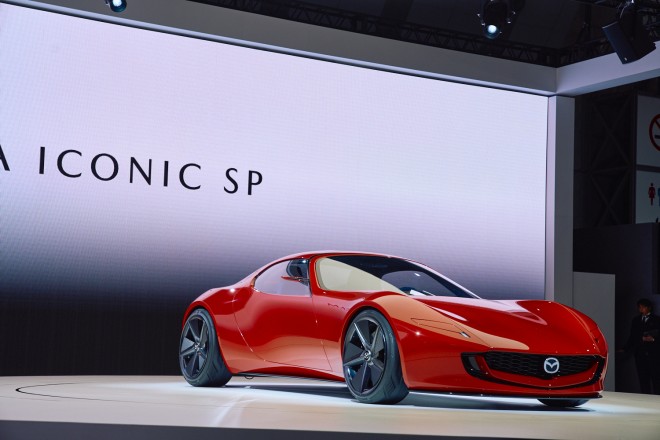 MAZDA ICONIC SP�i�}�c�_�A�C�R�j�b�N �G�X�s�[�j
