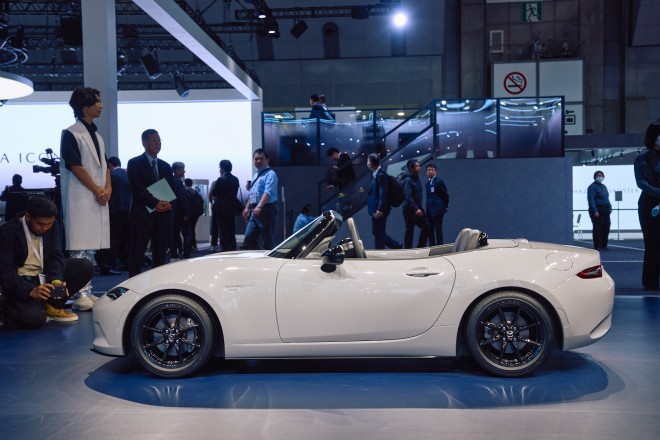 �}�c�_ ���[�h�X�^�[ 2/3 �X�P�[��