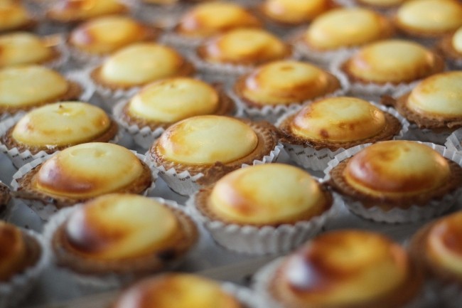 �Ă����ă`�[�Y�^���g���X�wBAKE CHEESE TART�x