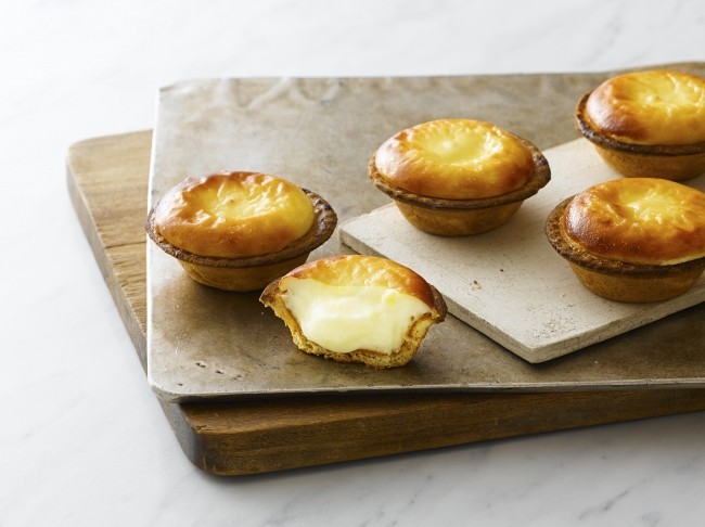 �Ă����ă`�[�Y�^���g���X�wBAKE CHEESE TART�x