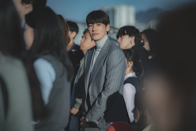 �w�����ƌ����āx�iC�j2023 Disney and its related entities 