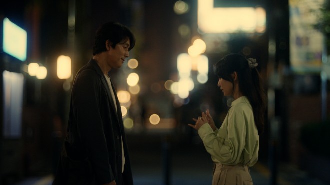 �w�����Ă���ƌ����Ă���x�f�B�Y�j�[�v���X �X�^�[�ɂēƐ�z�M���iC�j2023 KT Studio Genie Co., Ltd 