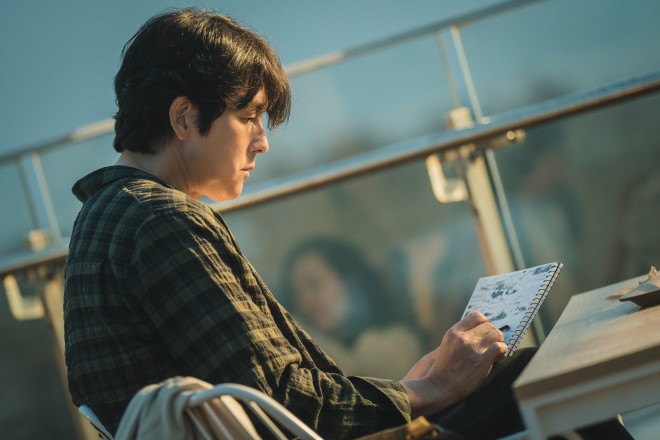 �w�����Ă���ƌ����Ă���x�f�B�Y�j�[�v���X �X�^�[�ɂēƐ�z�M���iC�j2023 KT Studio Genie Co., Ltd 