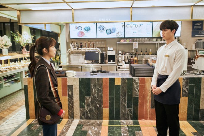 NetflixIWiV[Ywir@-ł͕-xƐzM