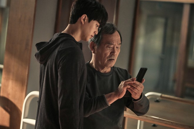 NetflixIWiV[Ywir@-ł͕-xƐzM