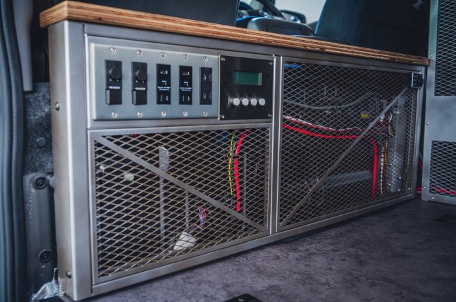 GORDON MILLER MOTORSwGMLVAN G-01x