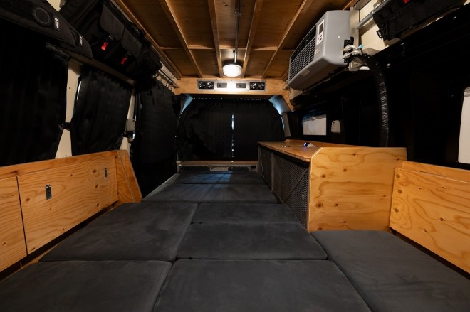 GORDON MILLER MOTORSwGMLVAN G-01x