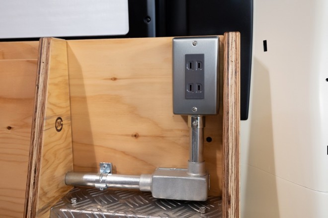 GORDON MILLER MOTORSwGMLVAN G-01x