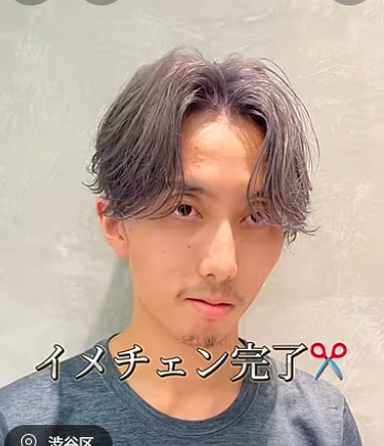 �{���ɕʐl�̂悤�Ȍ��ςԂ�c�I