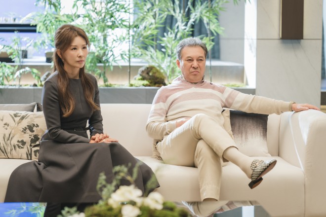 NetflixV[Yw܂̏xƐzM