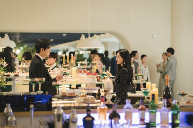 NetflixV[Yw܂̏xƐzM