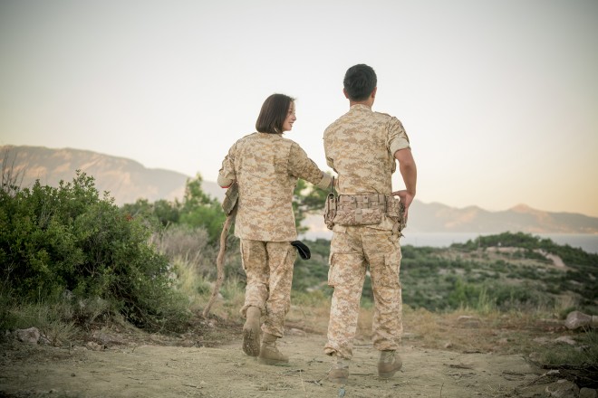 wz̖@Love Under The Sunx Licensed by Next Entertainment World iCj2016 Descendants of the Sun SPC U-NEXTƐzM