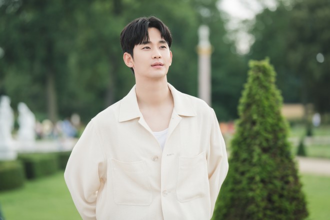 NetflixV[Yw܂̏xƐzM