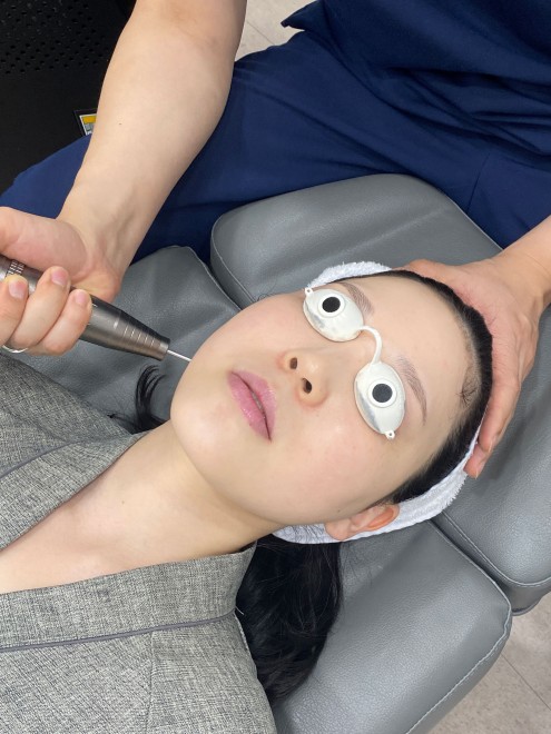 �n���E�b�h�_�C�A�g�[�j���O���[�U�[ �B�e�F��ݐ^�R