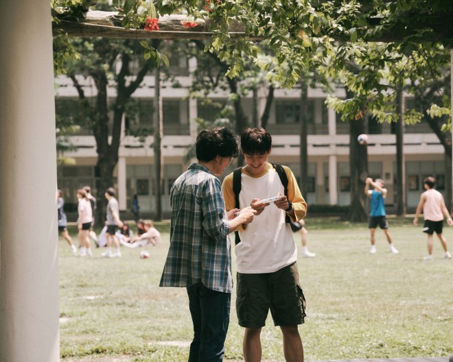 �l�b�g�J�t�F�̓X���͓����E�܂񂪂̐}���كK�����I�O�������ŎB�e �iC�j2024�u�t18�~2�vFilm Partners