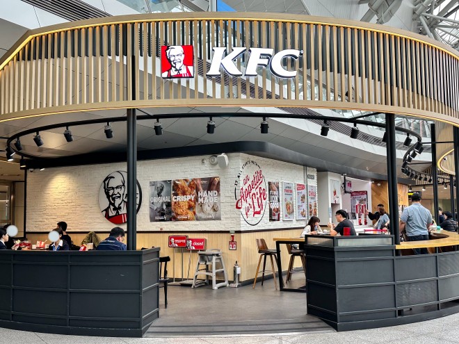 KFC �B�e�Fyuuka