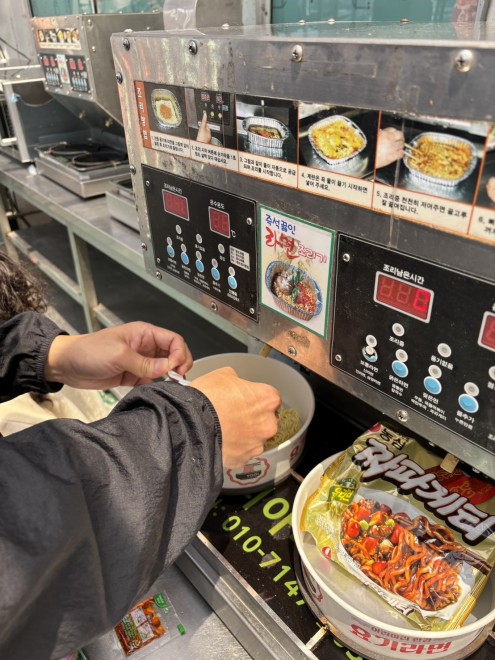 �}�V���Ń��[�����𒲗� �i�B�e�F�񖓈��q�j