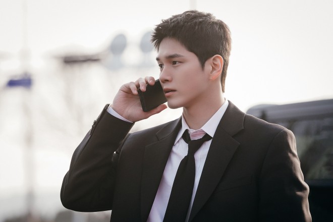 Netflix�V���[�Y�w�͂̋����� �J���E�i���X���x�Ɛ�z�M�� 