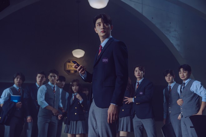 Netflix�V���[�Y�w�q�G�����L�[�x�Ɛ�z�M�� 