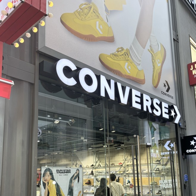 �R���o�[�X �i�B�e�F�񖓈��q�j