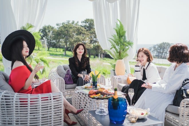 �w�n�C�N���X�`�U��̊y���`�x �iC�jSTUDIO DRAGON CORPORATION