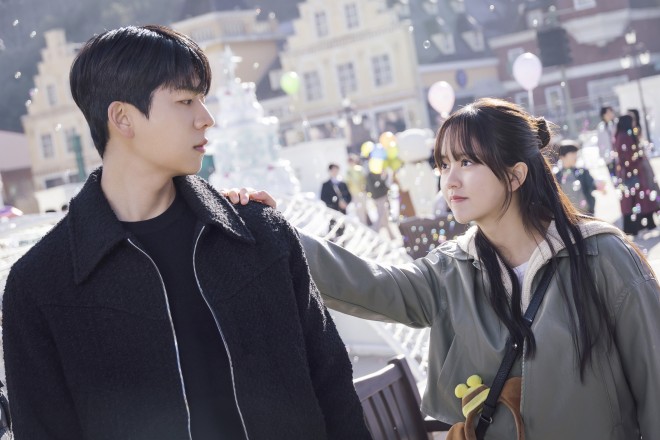 �w���R���ȁx �iC�jIOKCOMPANY Co.,Ltd.