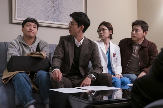 �w������t�����x�V�[�Y��1�A2�@Netflix�œƐ�z�M�� 