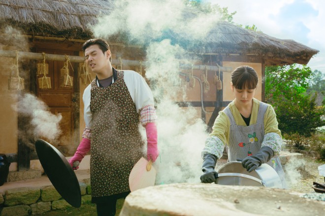 Netflix�V���[�Y�w�B�����ɂ̓��}���X�x�Ɛ�z�M�� 