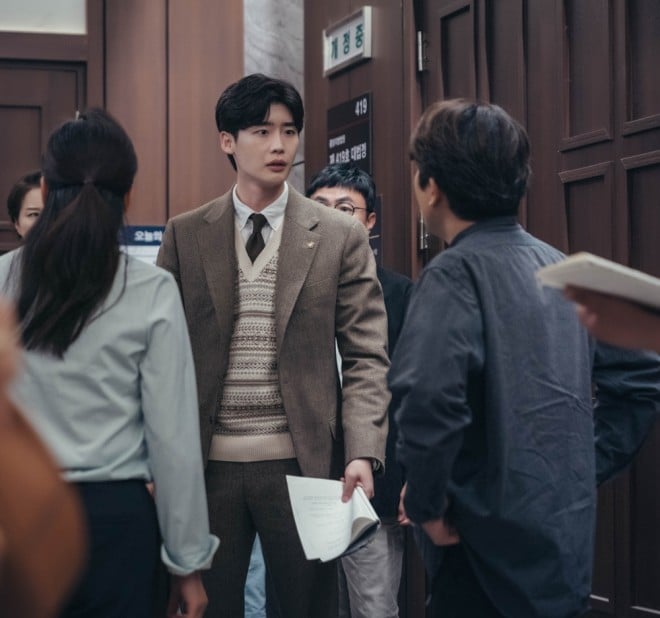 �w�r�b�O�}�E�X�x�f�B�Y�j�[�v���X �X�^�[�ɂēƐ�z�M�� 