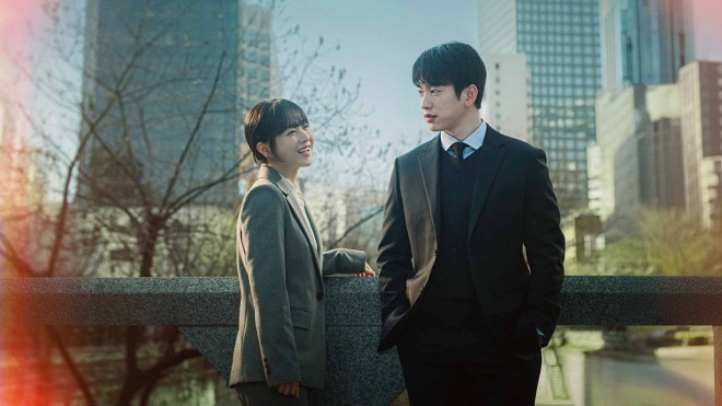 Netflix�V���[�Y�w���m�̃\�E���x�Ɛ�z�M�� 