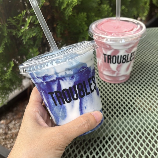 �uTrou8les�v�̃X���[�W�[ �i�B�e�F�񖓈��q�j